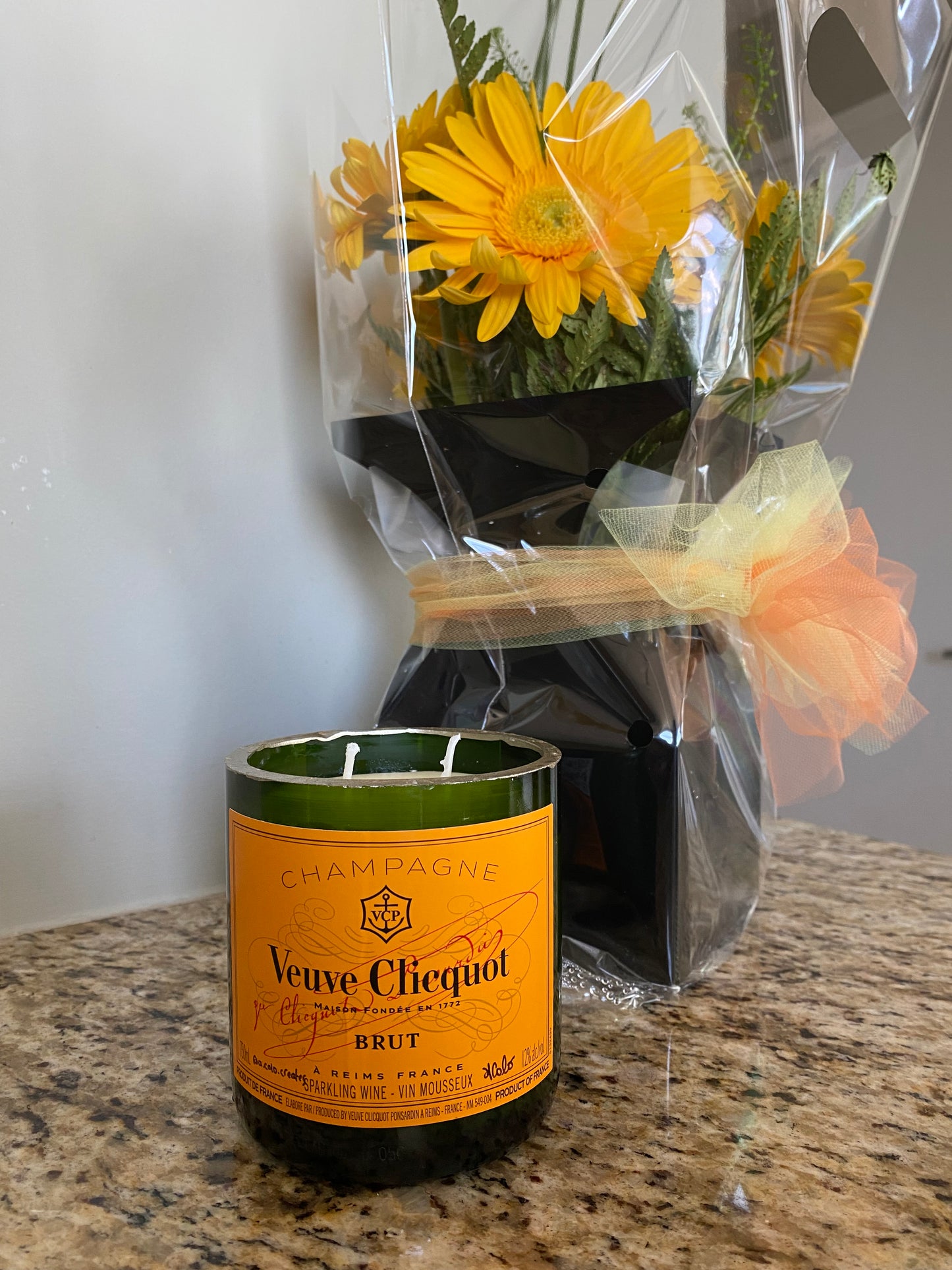 Veuve Candle