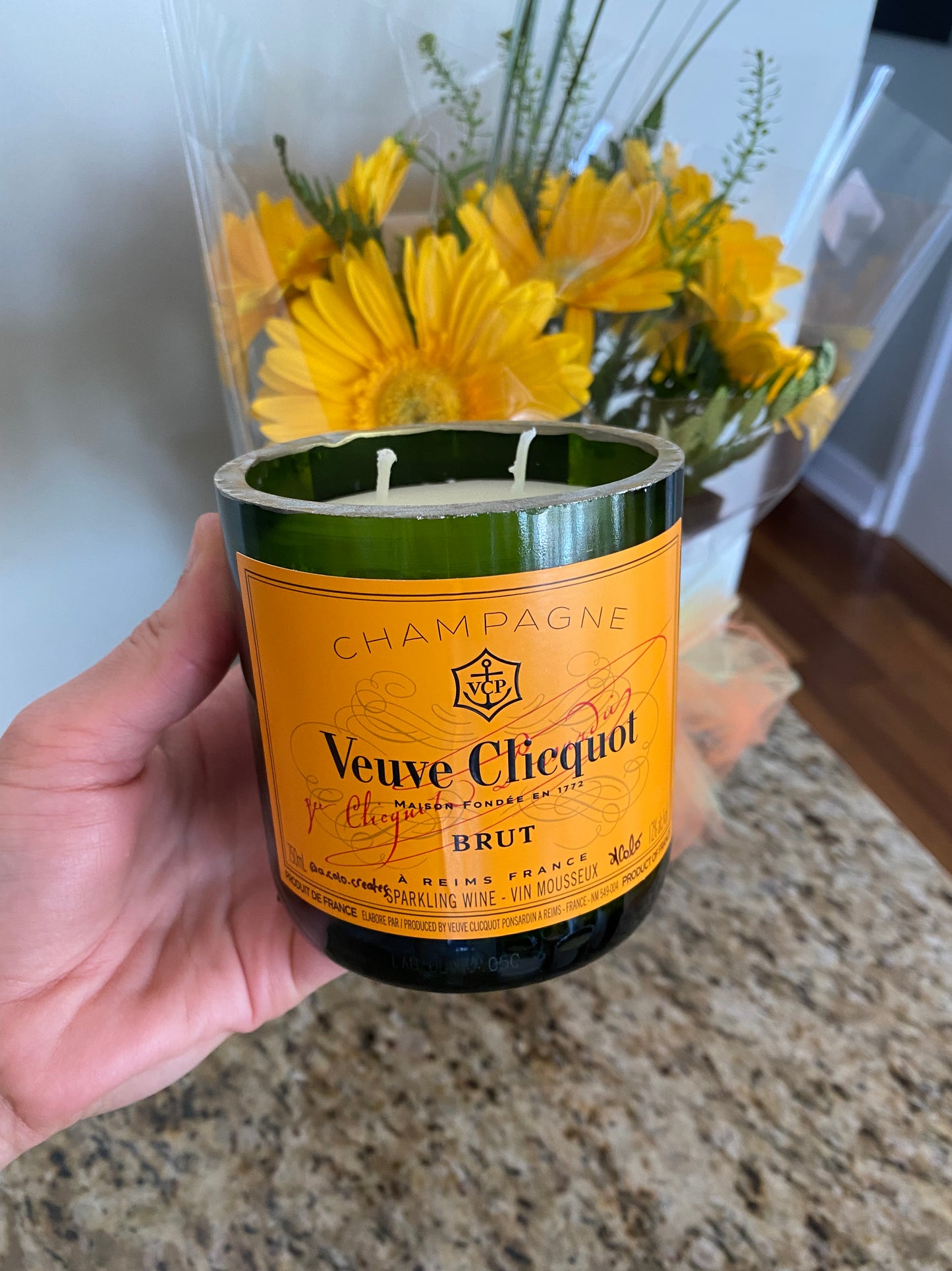 Veuve Candle