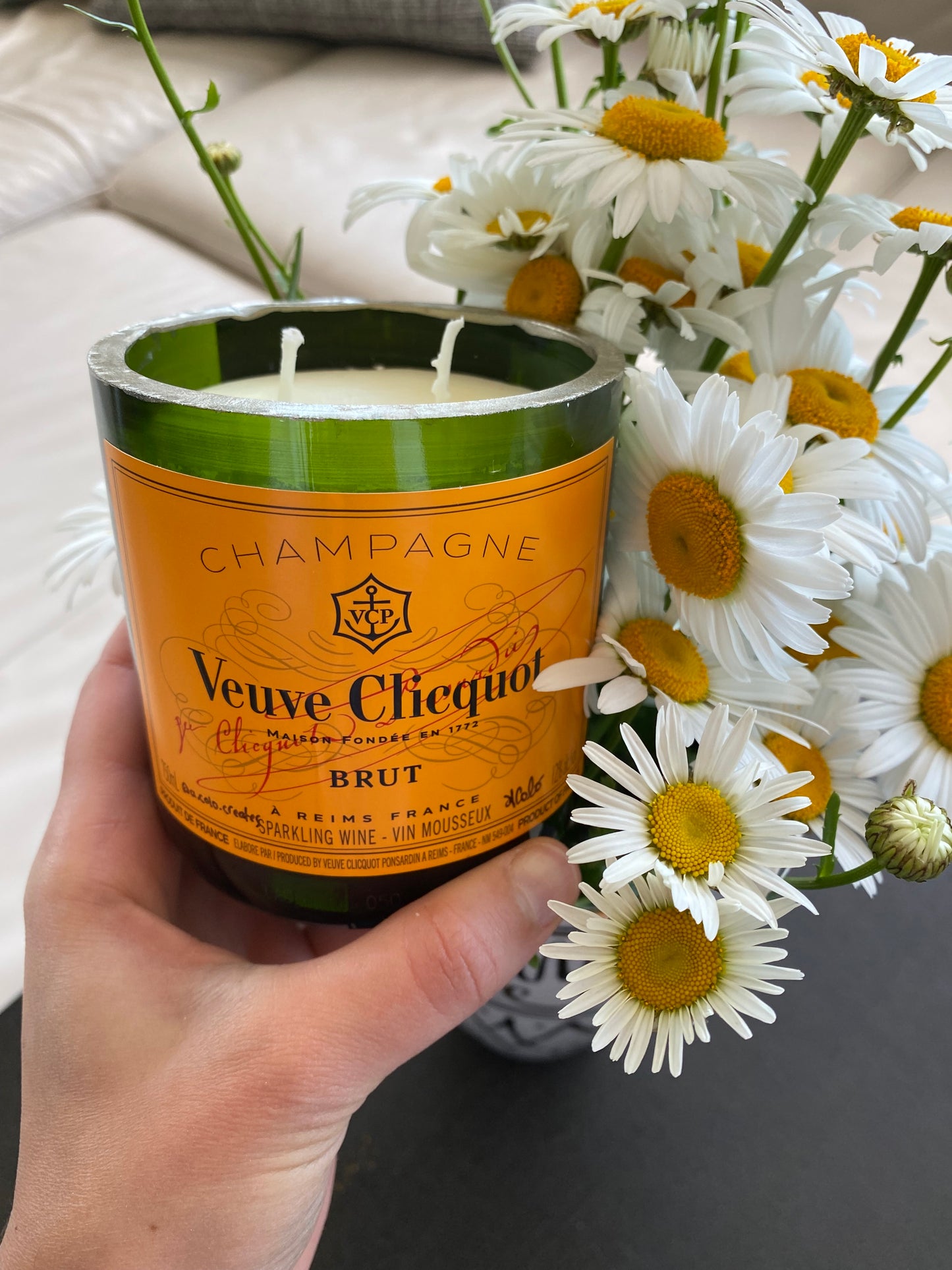 Veuve Candle